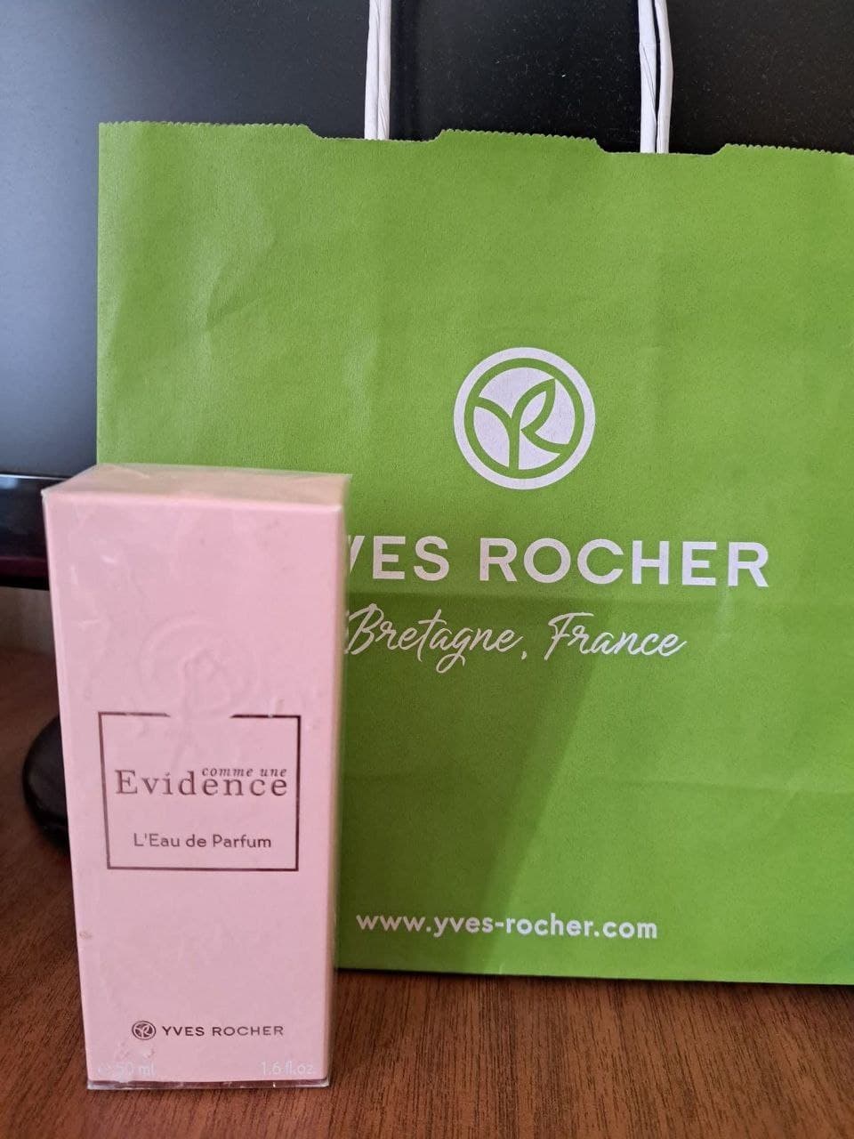 Продаю новый парфюм Yves Rocher 50 ml