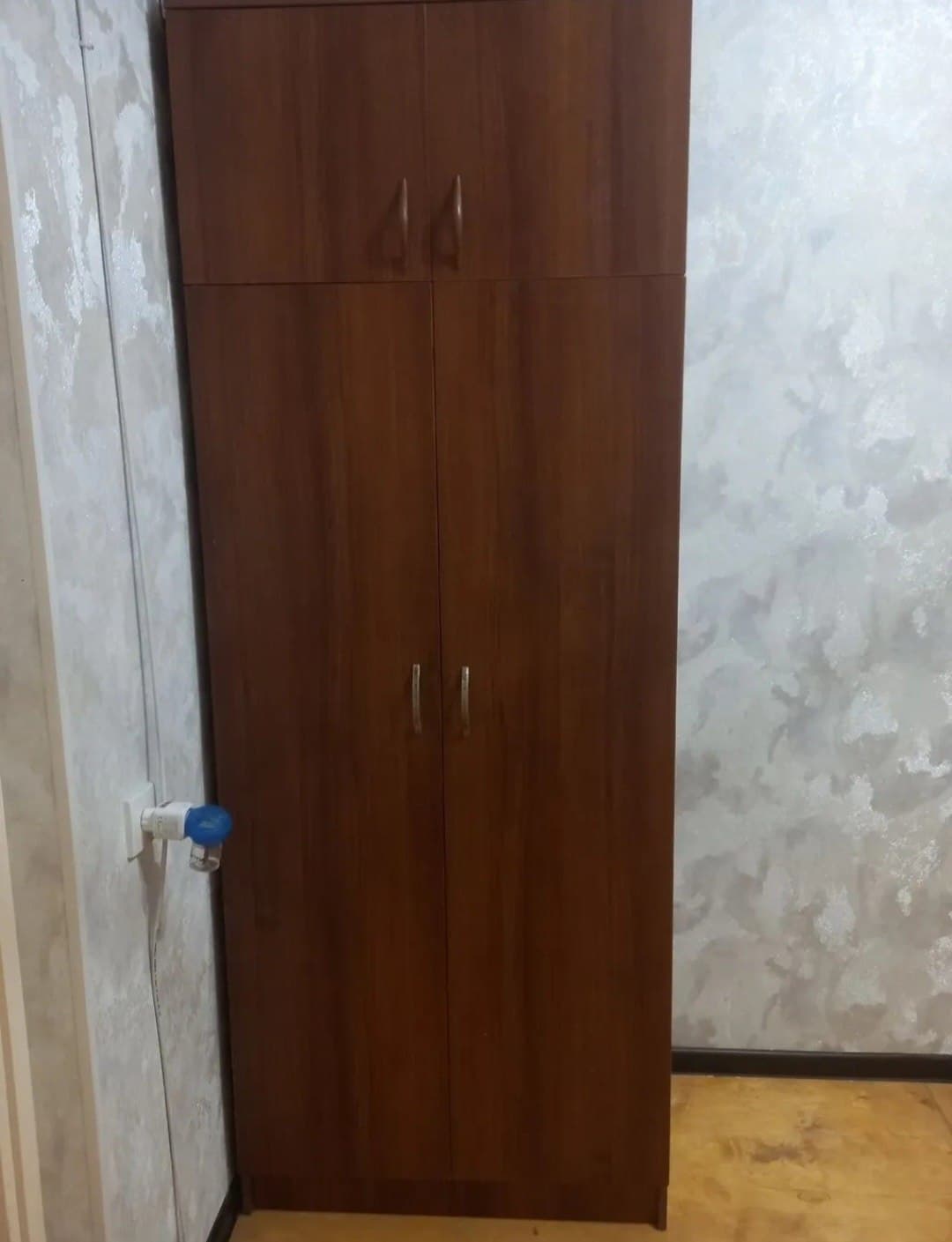 Срочно продаётся шкаф