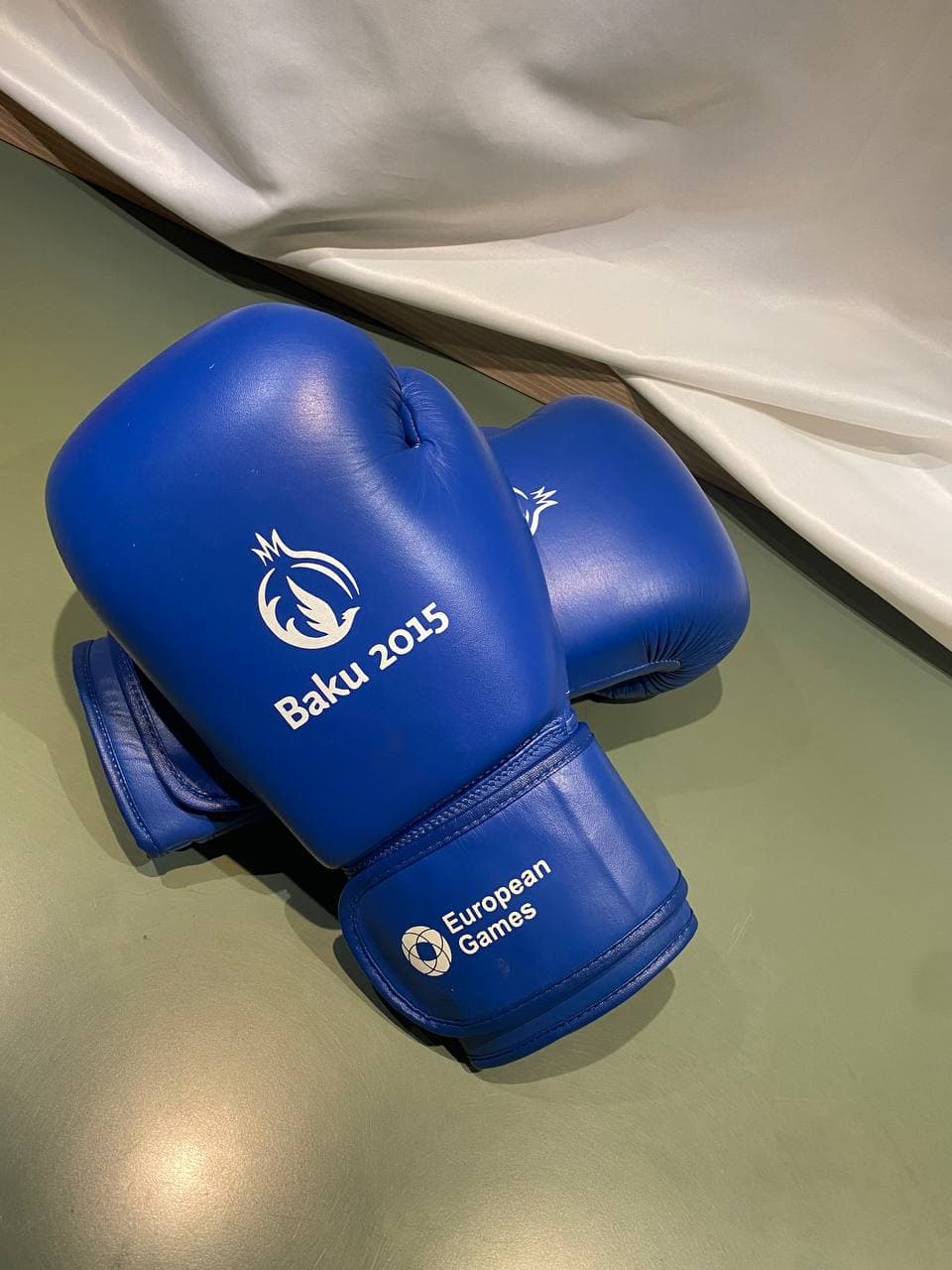 Продаю перчатки Adidas AIBA Competition с Евроигр 2015 года!! Полностью из натуральной воловьей кожи, фото 1