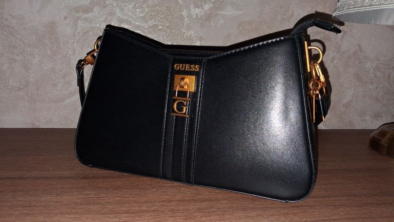 Guess. В идеальном состоянии.