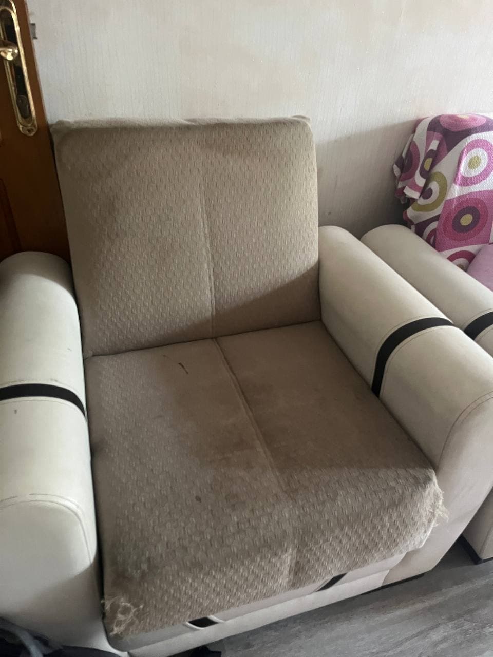 Hamısı birlikdə 7 il bunfan öncə 2000 manata alınmışdır
