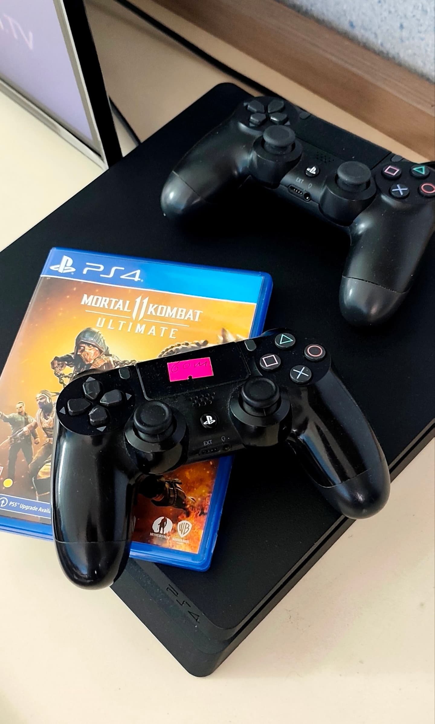 Попросили выставить. PS 4 мало б/у . Продают вместе все что на фото.…