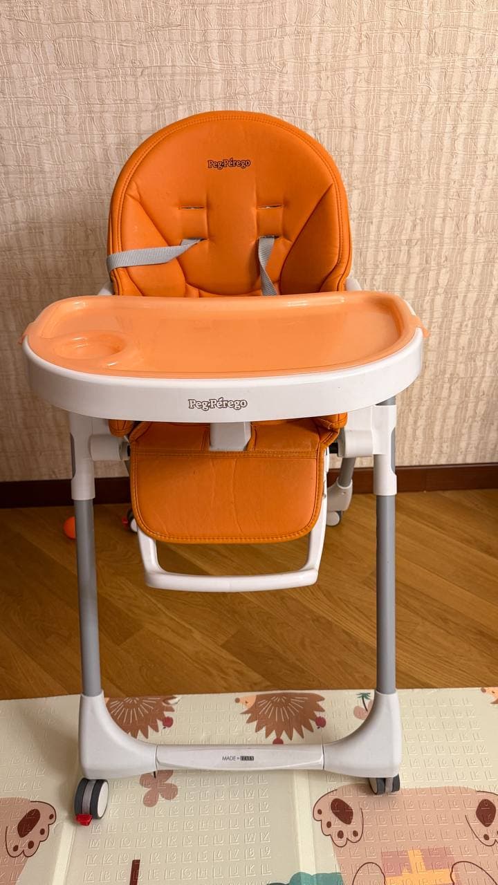 Стульчик для кормления итальянский peg perego prima pappa follow me. Все работает, у спинки три поло, фото 1