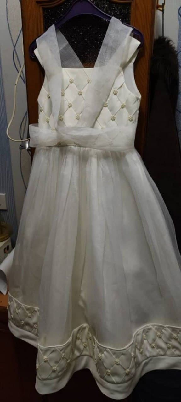 Продается на девочку, размер смогу сказать, если кому надо будет.