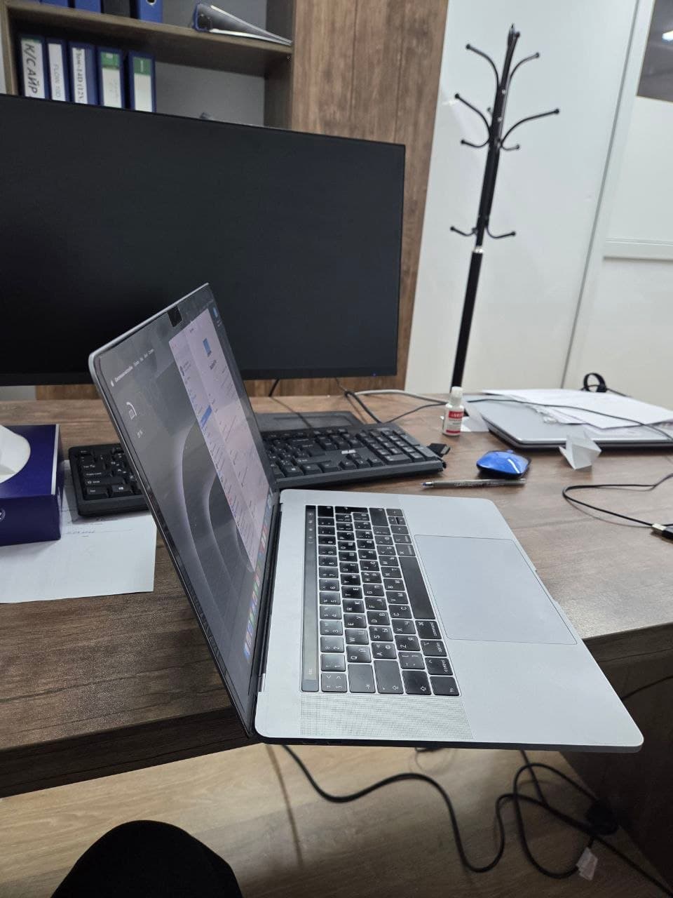 Продаю apple macbook pro 15 retina Характеристики Intel core i9 Ram 32 gb ddr4 Ssd 1TB, фото 4