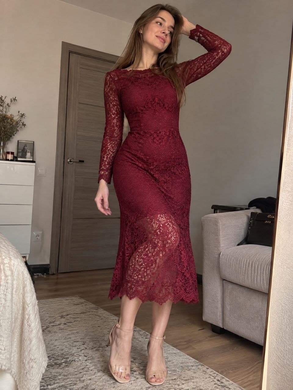 🌸 Продаю изящное розовое и бордовое кружевные платья, фото 1
