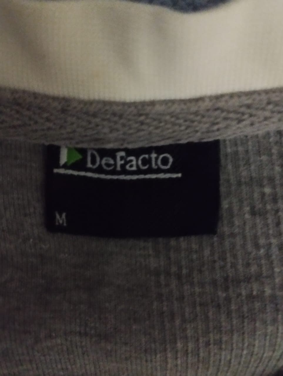 2 шт. мужские от бренда DeFacto М-размера - за 12 АЗН., фото 1
