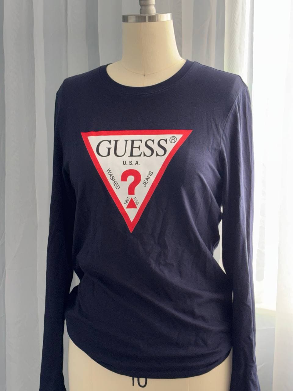 Оригинальный лонгслив Guess в хорошем состоянии S размера, одевалось пару раз, фото 1