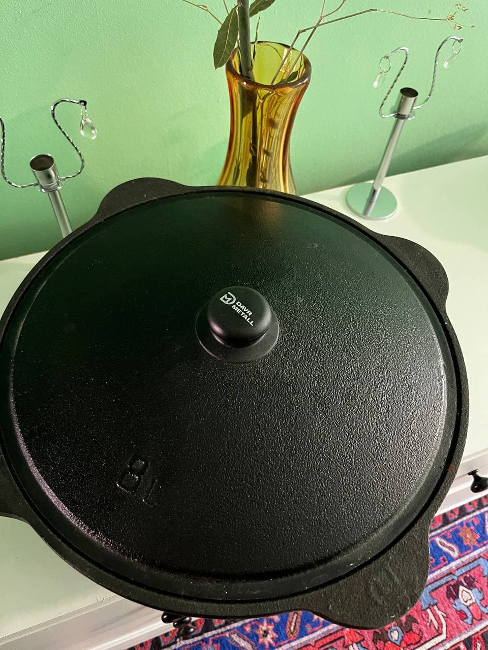 Чугун черный чистый новый 8 L
