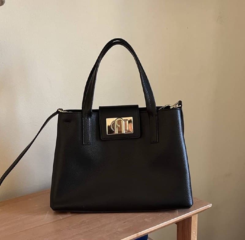 Кожаная сумка Furla
