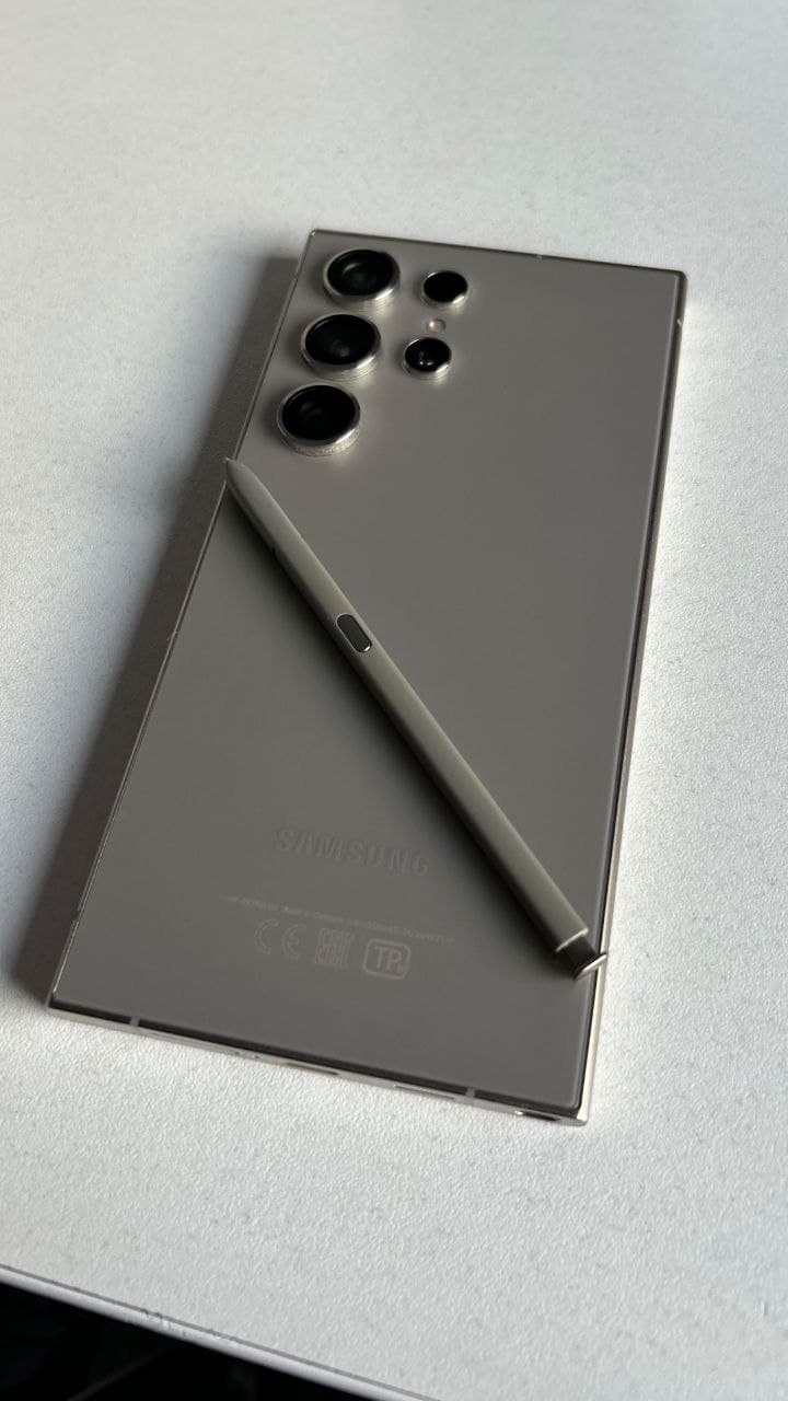 Samsung S24 Ultra 12/256 rəngi Titanium