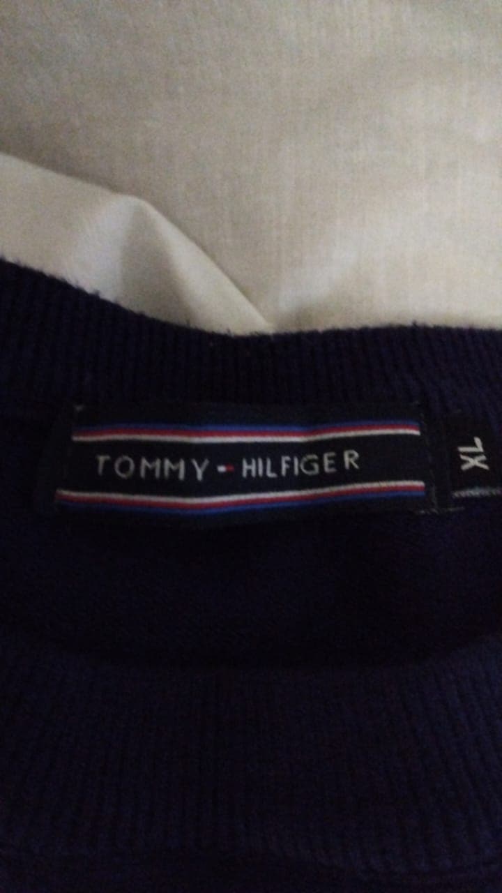 Новый мужской свитер/джемпер Tommy Hilfiger - отдам за 25 АЗН. XL-размер, длина 62 СМ., фото 2