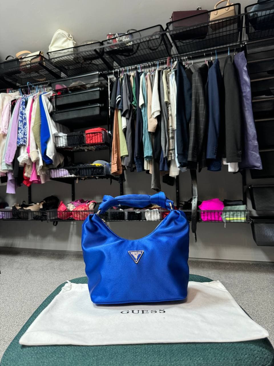 Продам сумку guess. Оригинал. С пыльником. В идеальном состоянии., фото 2