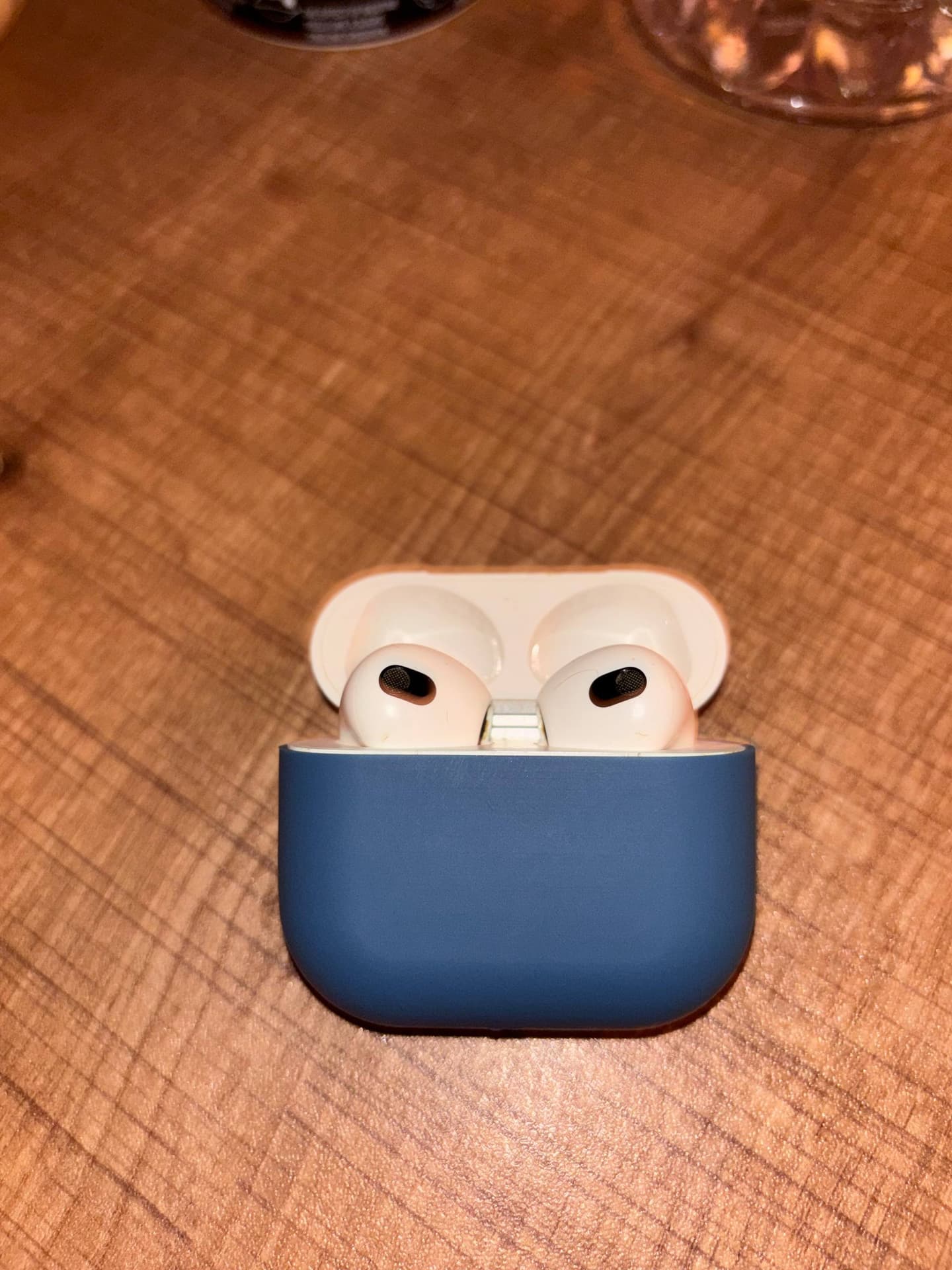 Продаю AirPods 4 оригинал цена 300 манат, фото 1